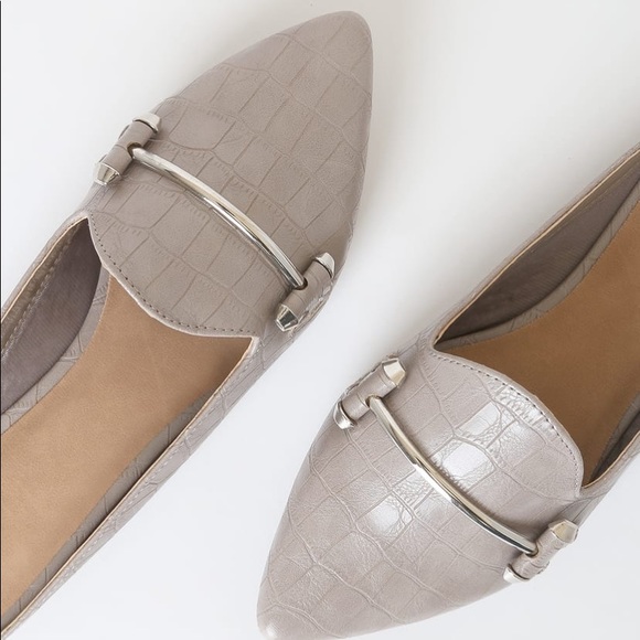 Crocodile Embossed Pointed Toe Loafers Slides - Picture 2 of 5